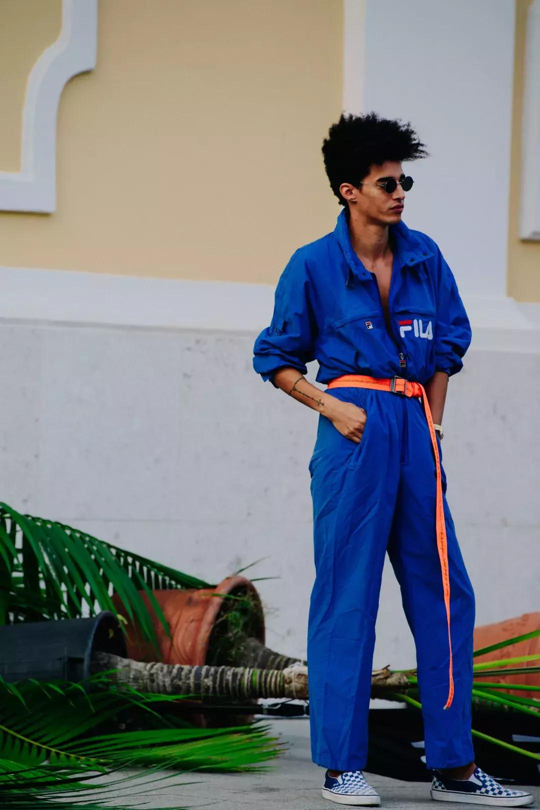 男人穿好腰带,会穿衣服的男人运气都不会太差