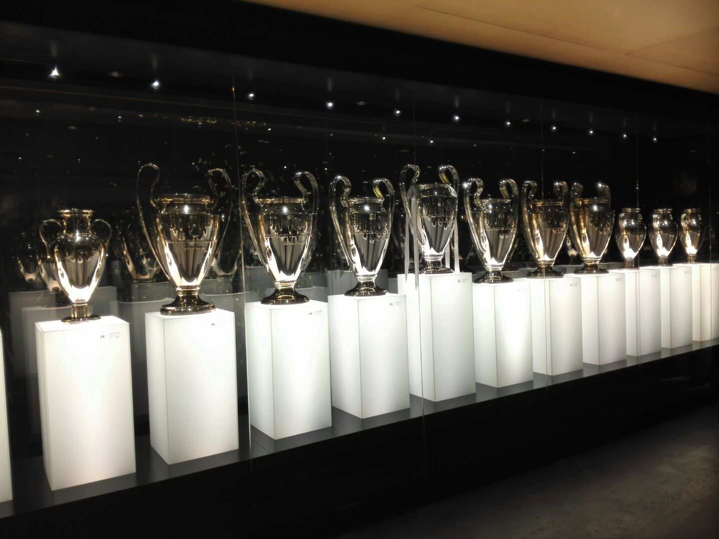 皇家马德里足球俱乐部参观,最经典的皇家马德里