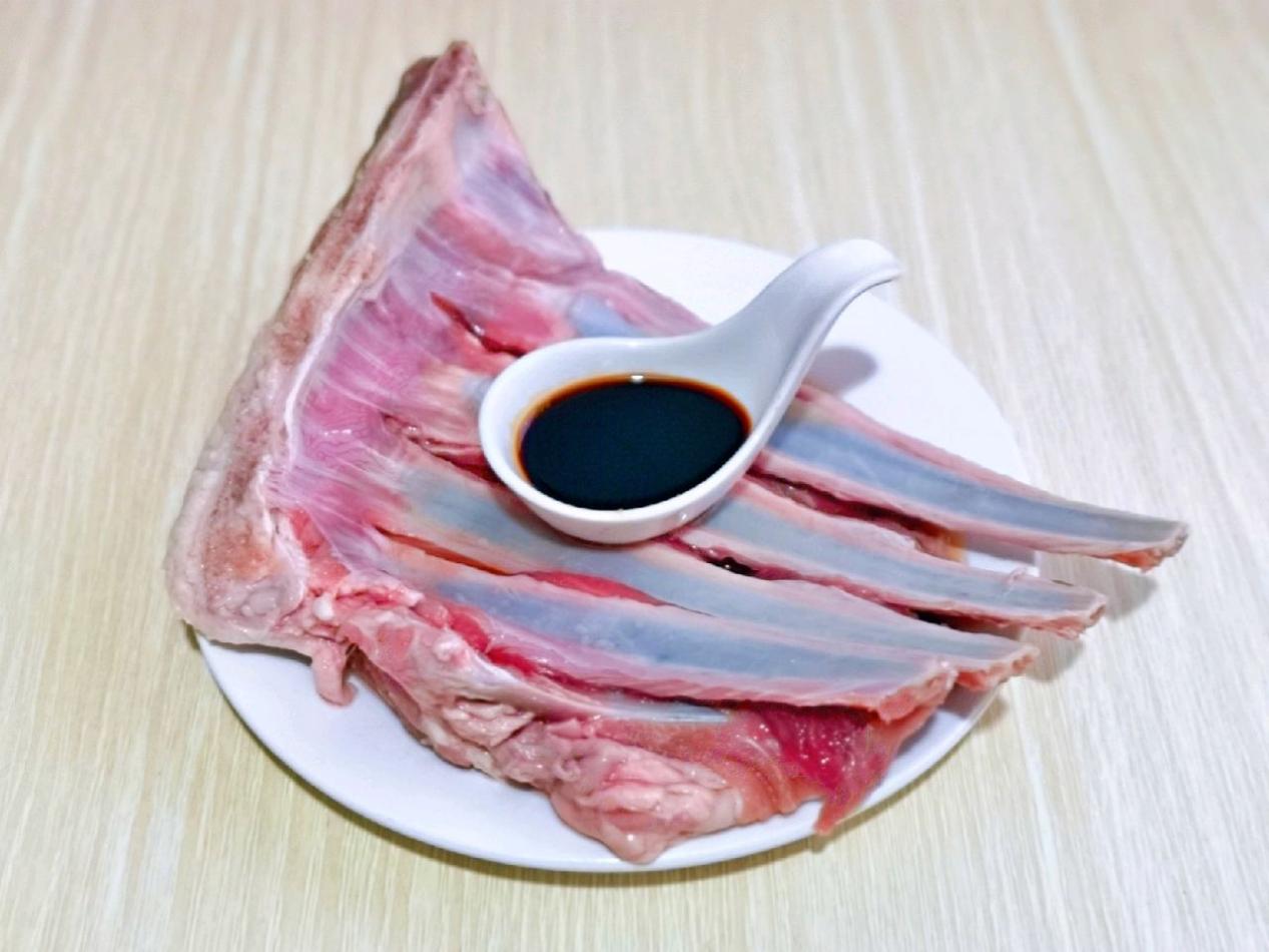 烤箱烤奥尔良味羊排视频教程,空气炸锅奥尔良烤羊排的家常做法