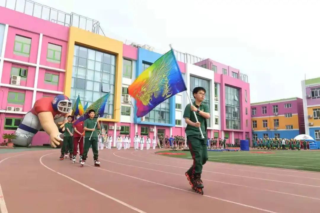 一百多人体育节开场,体育1000人活动