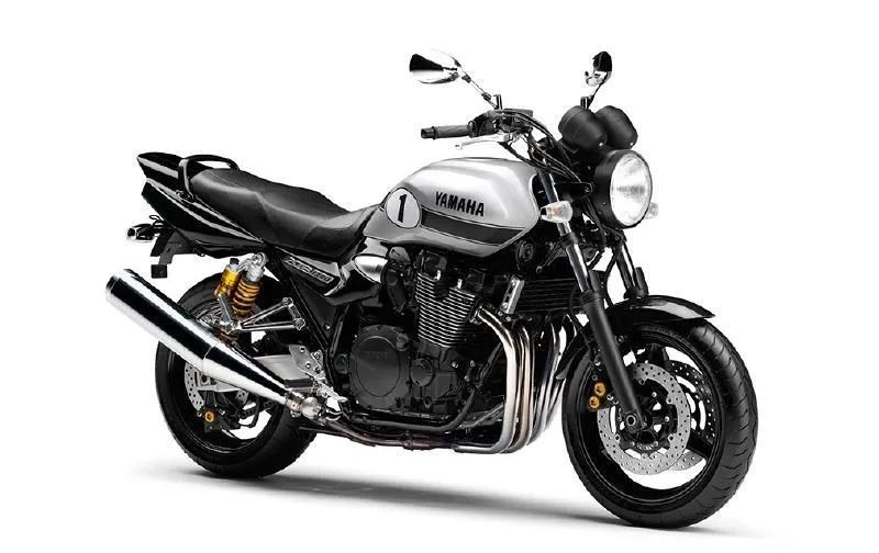 2020款顶配电喷雅马哈xjr1300,本田cb1300雅马哈xjr1300