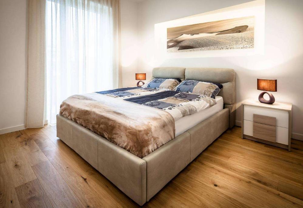 室内返潮如何解决,屋内返潮潮湿最好的处理方法