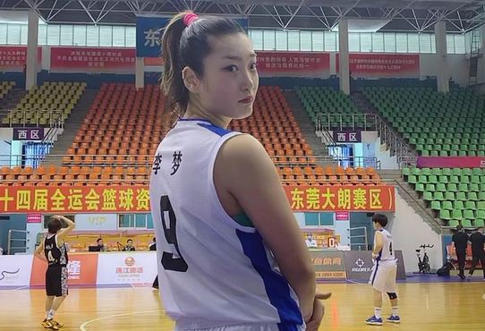 铁血英姿,八一女篮最新名单及照片