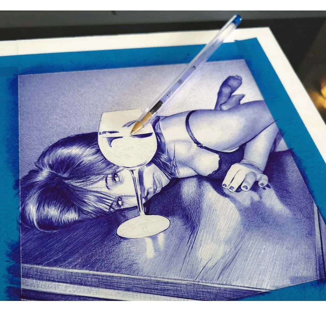 笔尖下的女人火辣性感身材,一天时间7000万*放播**量,网友围观