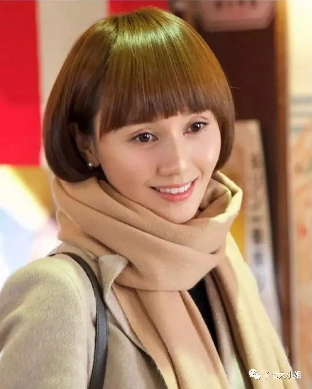 今秋必备的驼色让你时尚感up,气质驼色让你随意搭配不出错