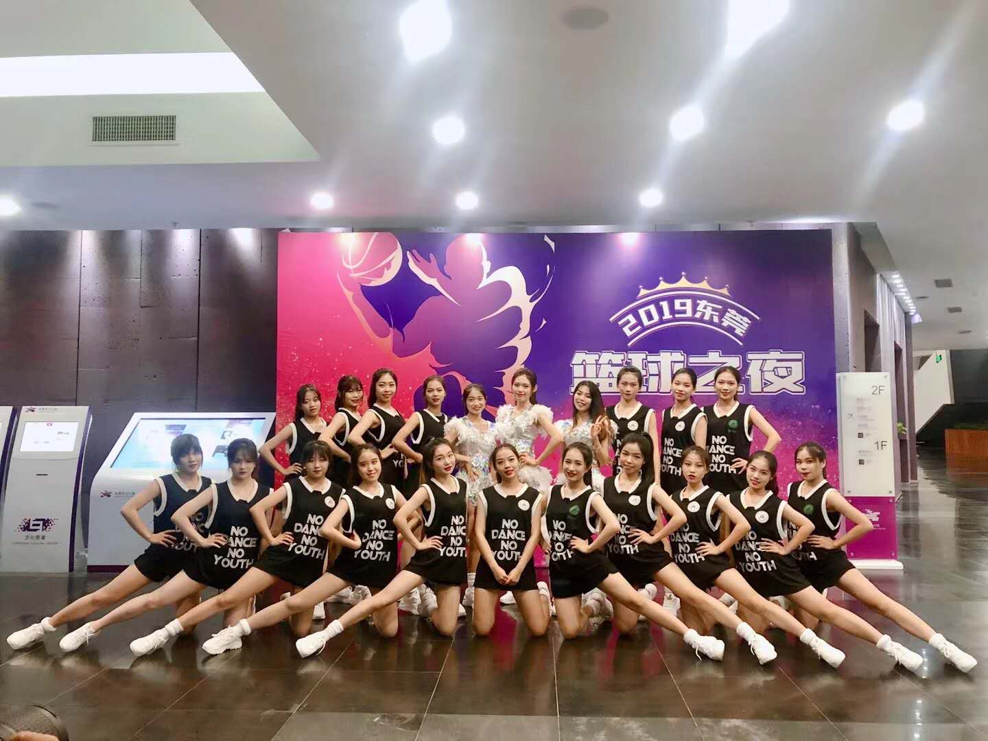 双冠庆典之夜独家对话朱芳雨:这座城对冠军的渴望,憋不住了