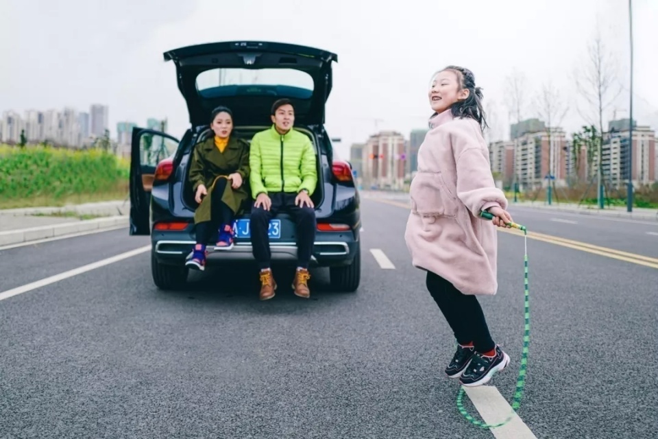 昂科拉gx碰撞视频,被低估的昂科拉gx