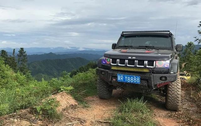 发动机护板有必要用铝合金吗,发动机护板装了影响散热吗