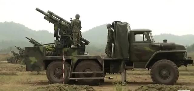 当年号称“世界第三”，如今越南*队军**怎么样，军费都要自己赚