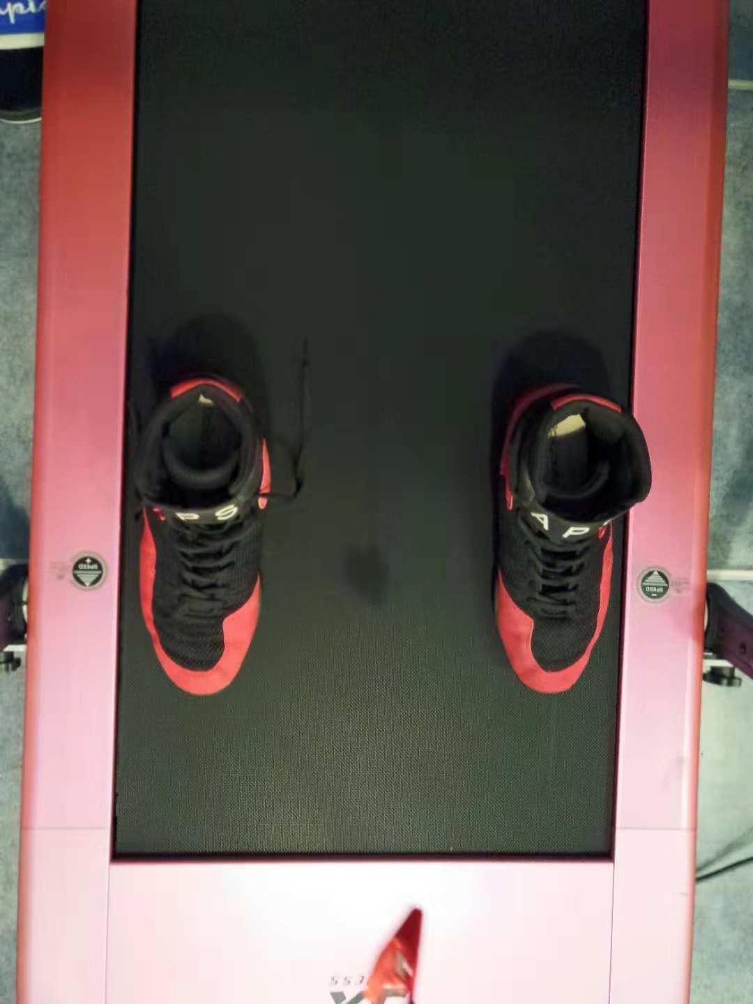 军霞智能跑步机,军霞跑步机的优缺点