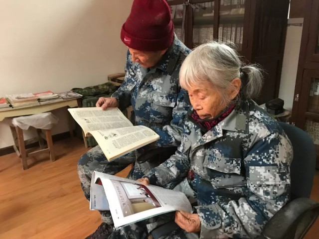 87岁退役老兵捐款5万元,85岁老人捐款一千万是什么纪录片