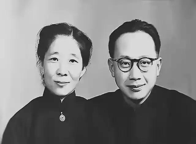 数学家华罗庚后代现在怎样呢,华罗庚为什么和妻子分居五年