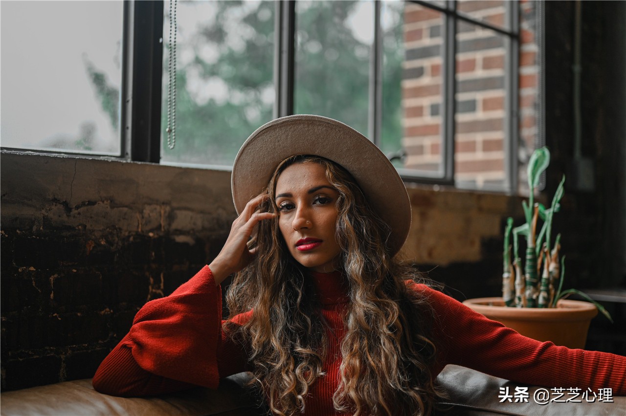 撒娇女人最好命怎么反驳,心理学撒娇示弱