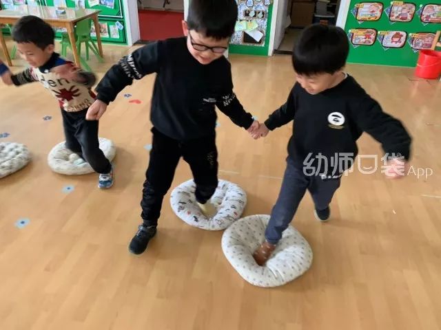 宅家带娃不着急，30个亲子游戏送给你