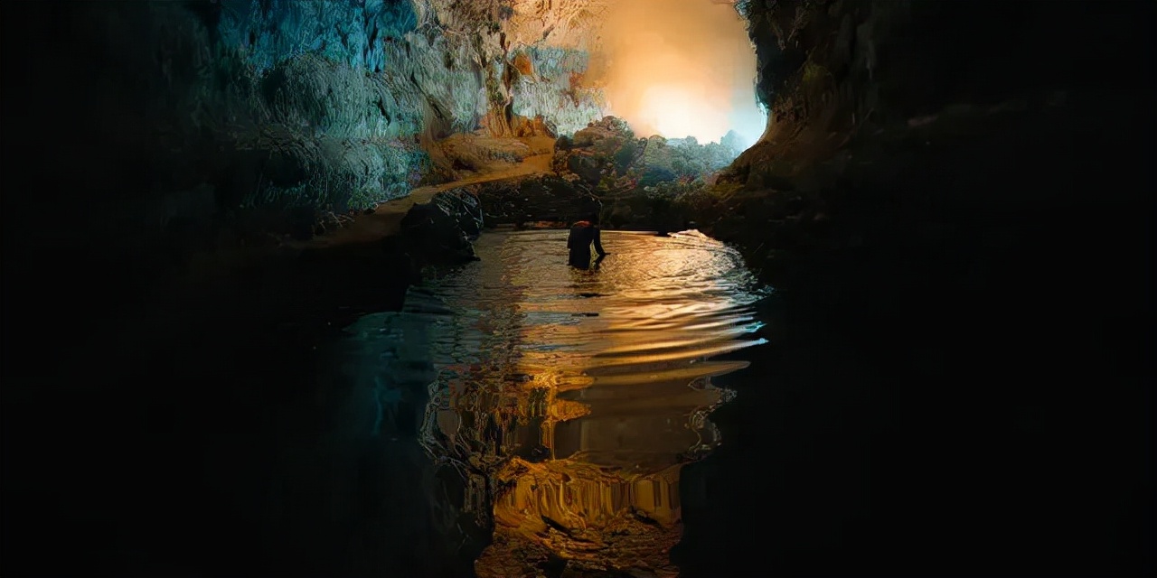 基地阿西莫夫沙丘,海伯利安和沙丘哪个好看