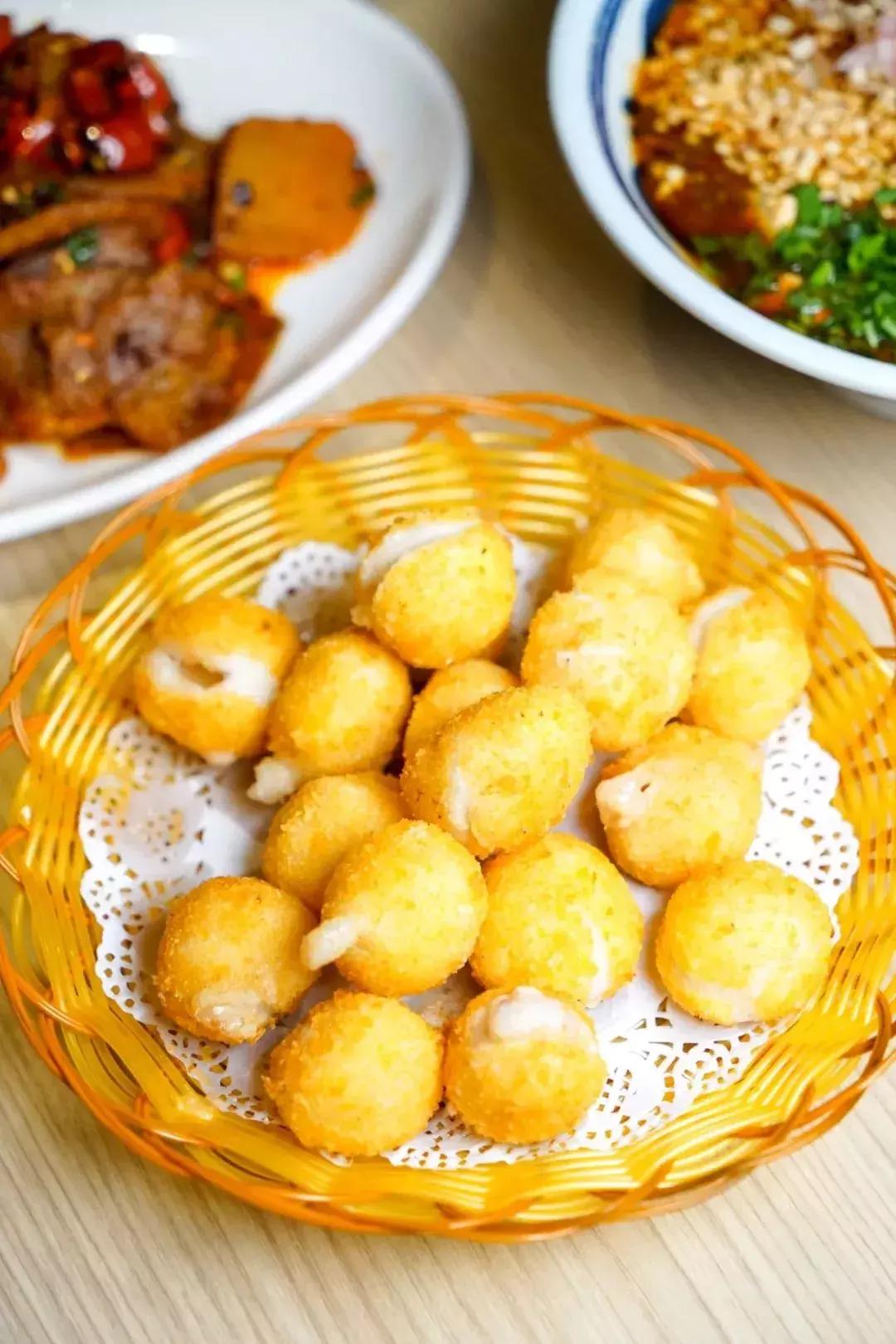 9元特价菜道道都是贵阳味，一周不重样别怪我把你吃成食堂