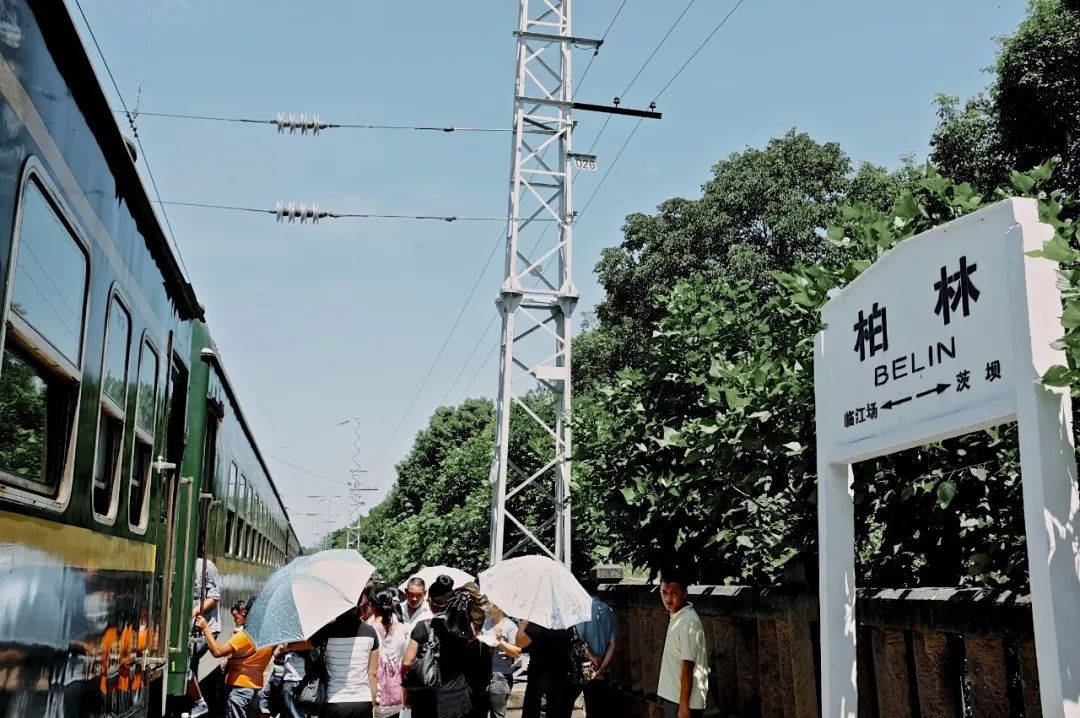 中国哪里还有绿皮火车,中国哪个城市绿皮火车最多