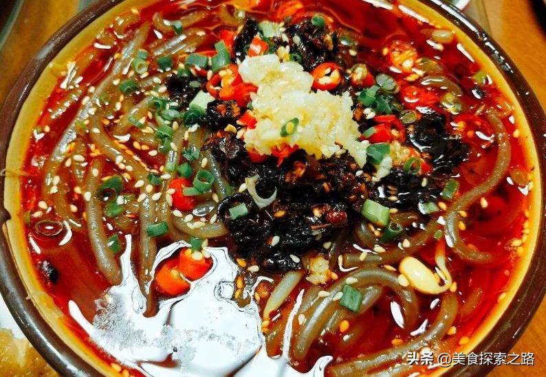 摆摊做什么小吃简单又赚钱,学做什么小吃摆摊最快学会