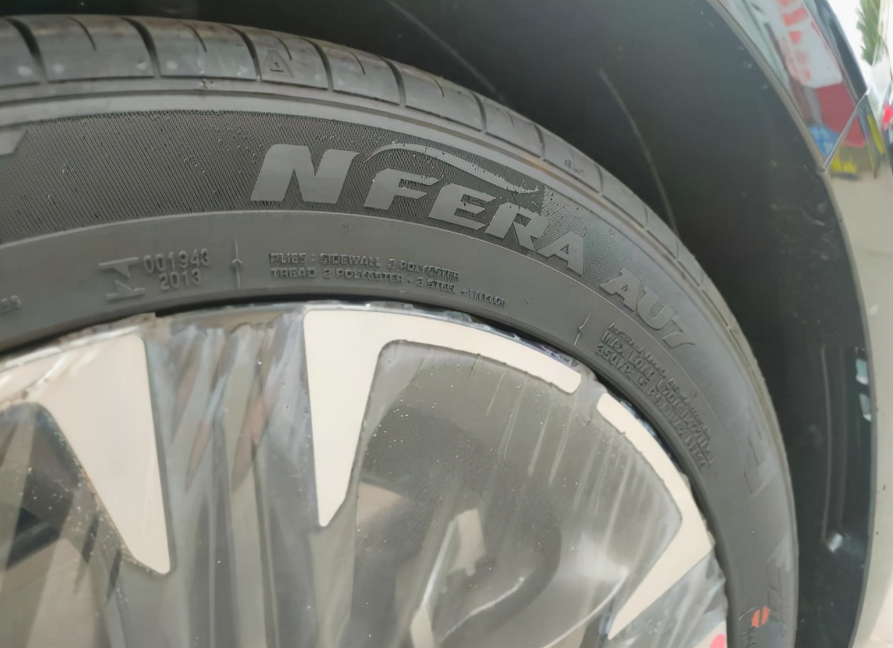 刚提20款K5凯酷尊贵科技版,20款起亚k5凯酷1.6t二手车