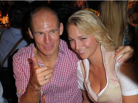 罗本还能回国家队吗,罗本退役荷兰球星