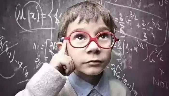 青少年眼睛近视什么时候停止发育,孩子只有右眼近视怎么回事