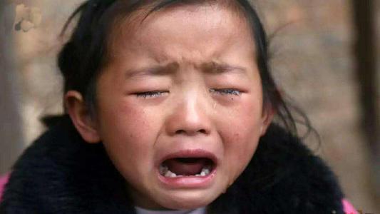 孩子爱咬手指甲后果严重,孩子爱咬指甲有什么解决办法