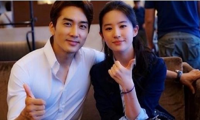 陈金飞现在和刘亦菲还有来往吗,陈金飞和刘亦菲现在关系