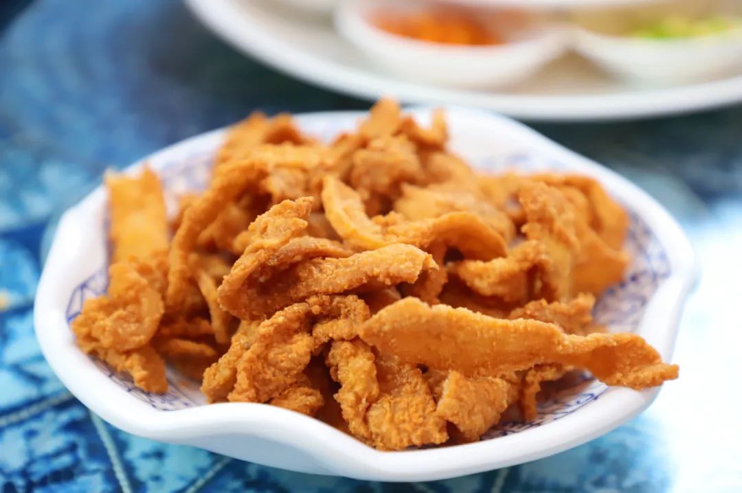 过桥米线汤底的简易做法,过桥米线汤底是什么做的