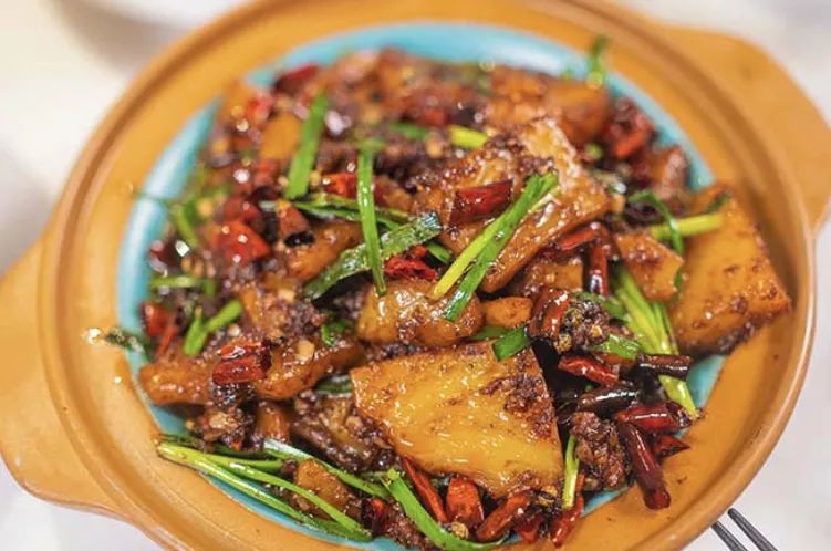 地道黔菜树厨贵州小炒,坚持传承百年技艺