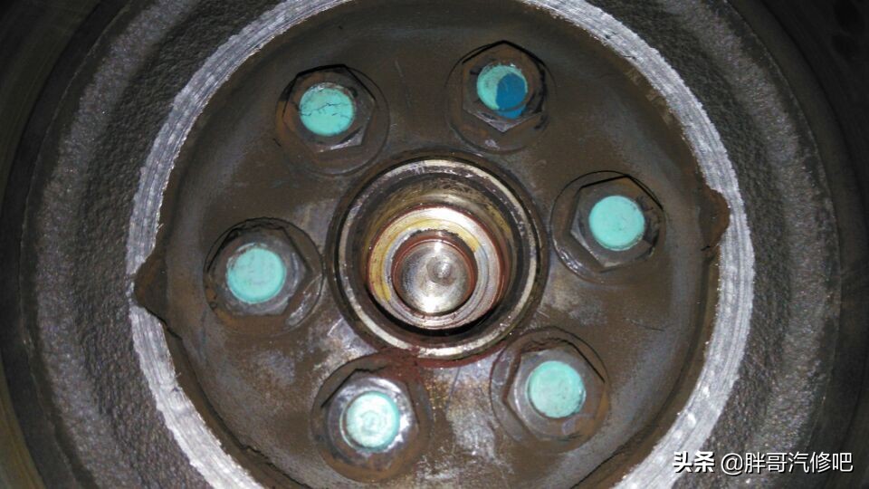 胖哥更换导向轴承,解决变速箱换挡异响