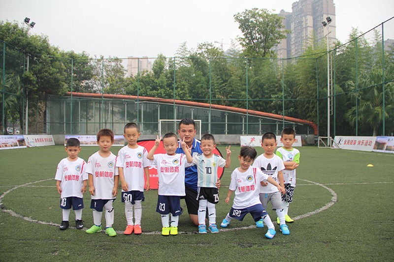 快乐足球训练营优惠,快乐足球培训