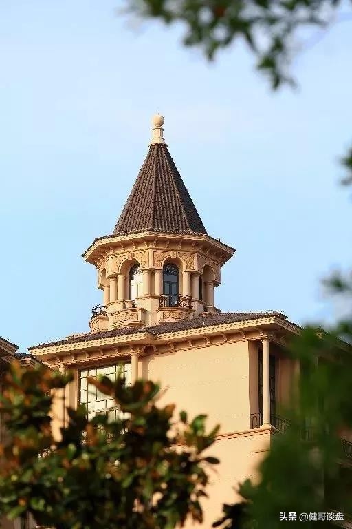 豪宅中的宾利，郎朗与大S等社会名流的选择——上海浦东星河湾