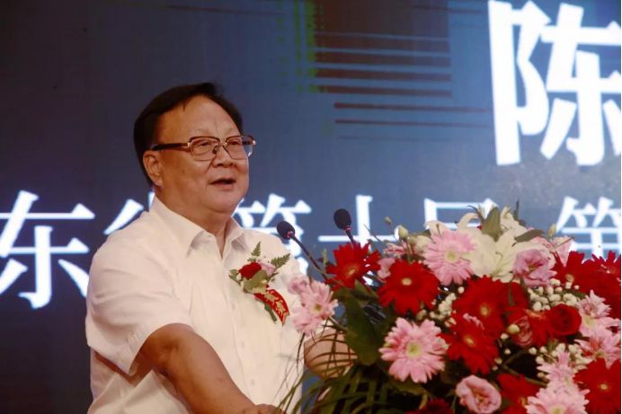 花冠千斤顶前支撑点,花冠腰部支撑