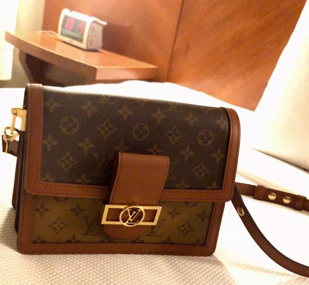 lv现在值得购买吗,lv买真的划算还是假的划算