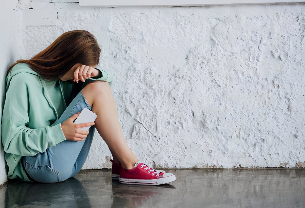 久坐危害大让身体动起来,久站的危害大还是久坐的危害大