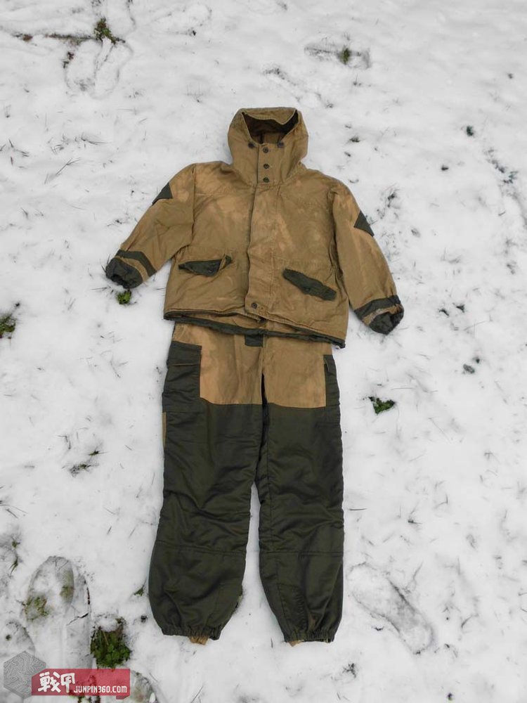 毛熊战袍,毛熊战服