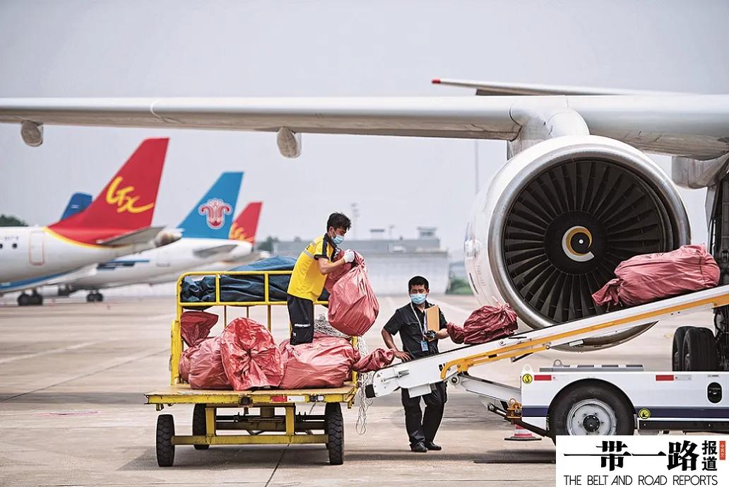 海关跨境电商新契机,海关物流服务平台