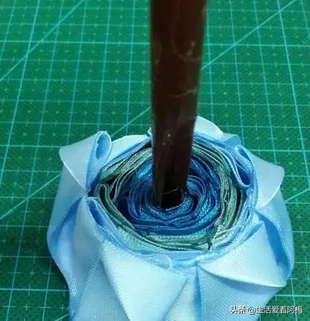 什么纸花送给老师做教师节礼物呢,教师节送给老师一束花手工礼物