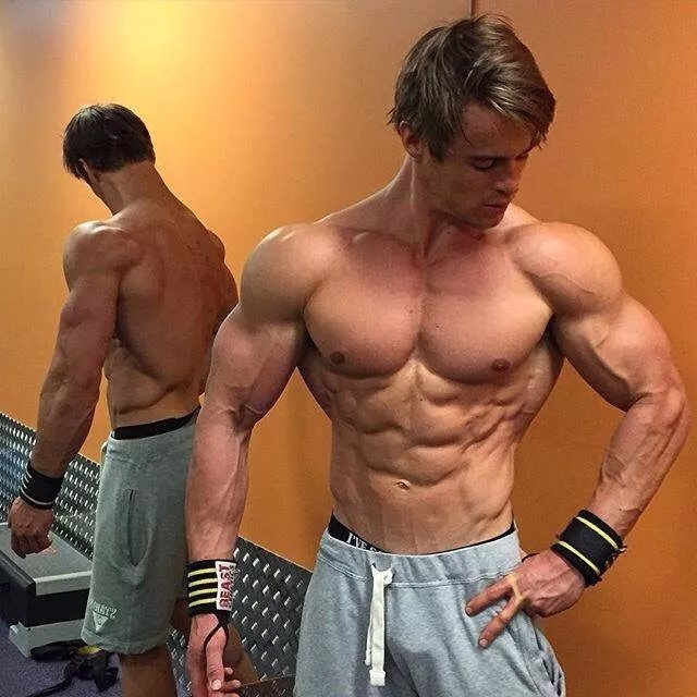 最高效的健身房一周训练计划,新人健身房健身一周训练计划