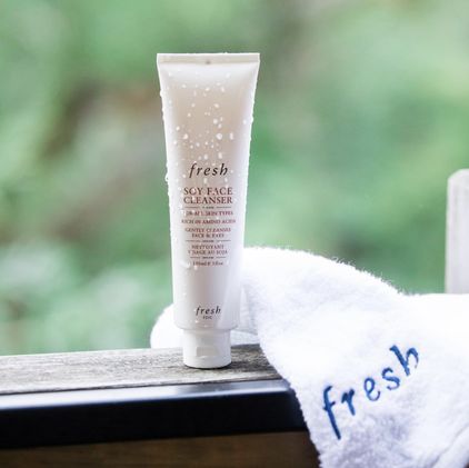 雅诗兰黛和chanel哪个好,雅诗兰黛和香奈儿洗面奶对比