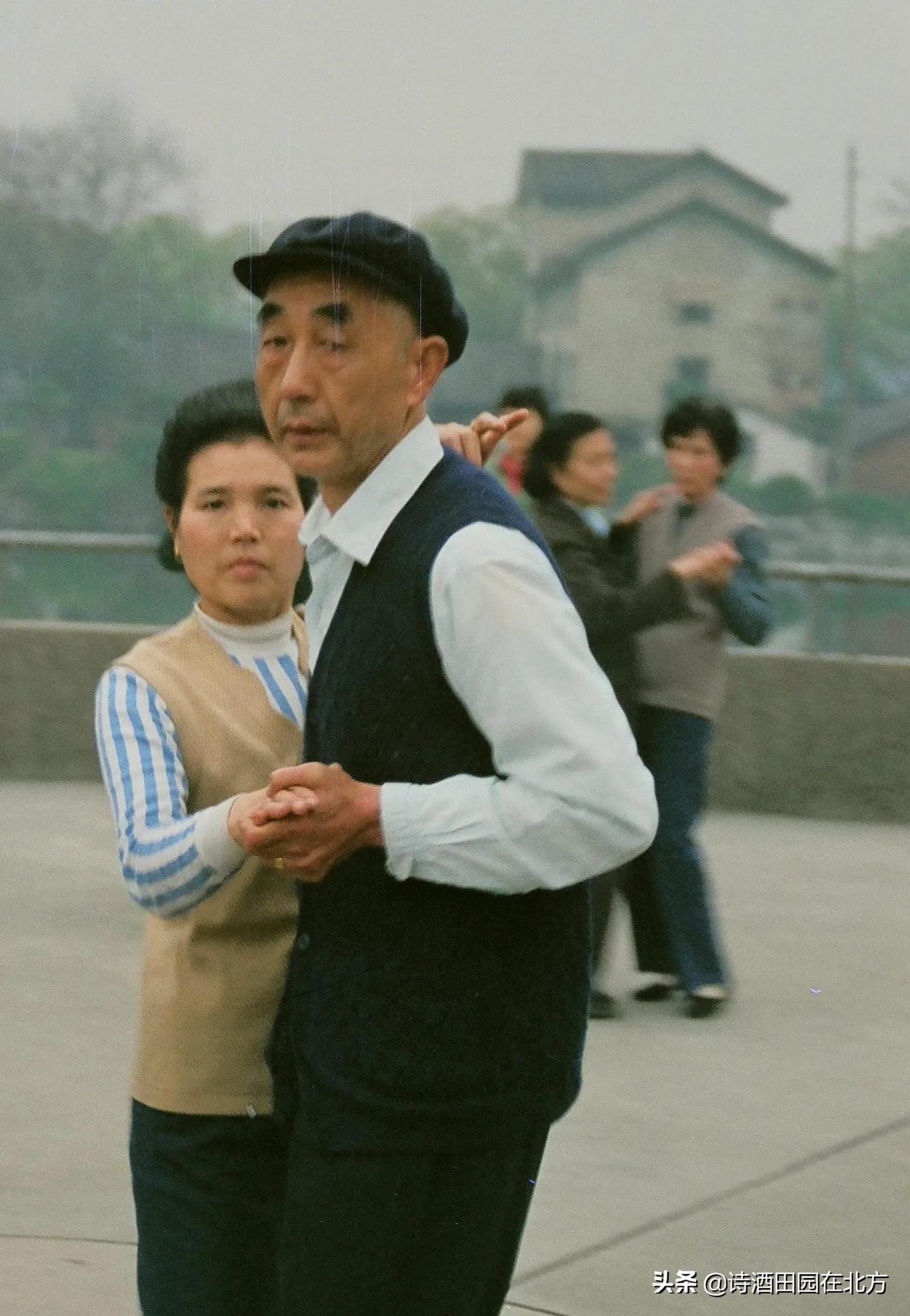 八十年代阳朔,上世纪八十年代广西桂林图片