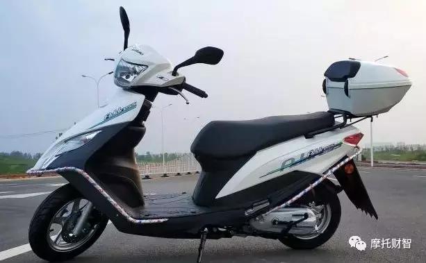 本田雅马哈降价,雅马哈国四125踏板系列