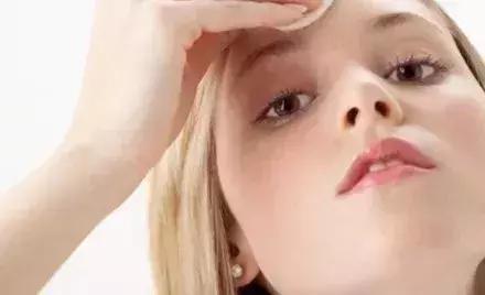 为什么一到换季就爱长痘,为什么一到换季皮肤就长痒痘