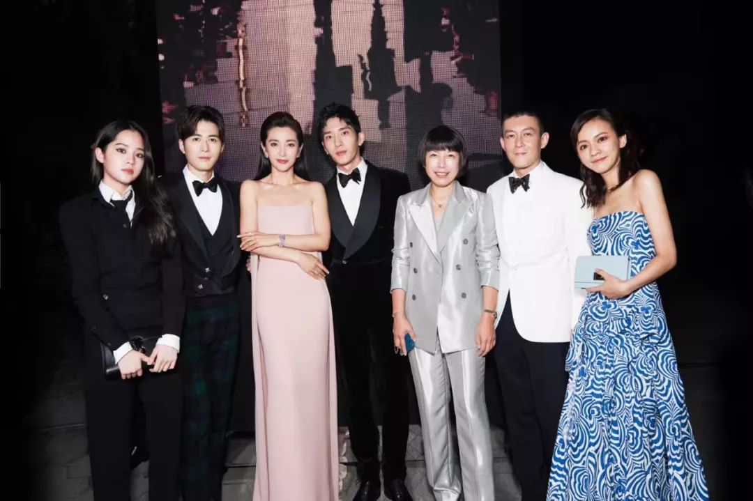 白百何有多霸气,白百何最新拍照姿势