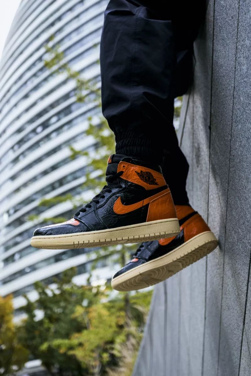 aj1复古篮球鞋高帮绿白多久发售,十月球鞋发布