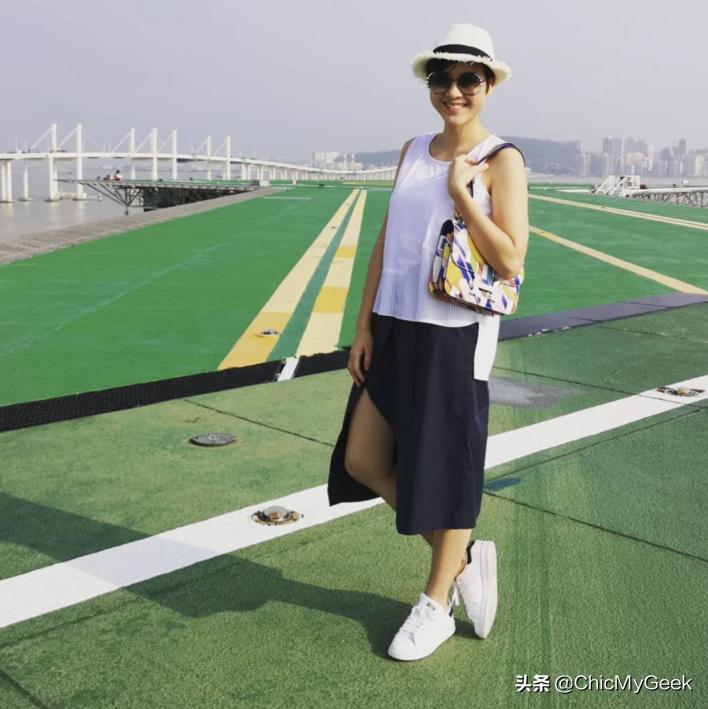 陈茵媺香港小姐冠军国际小姐,陈茵媺拿的包包