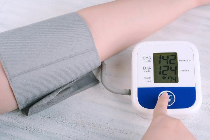 早上起床身体出现的征兆,早上起床头痛是什么病的前兆