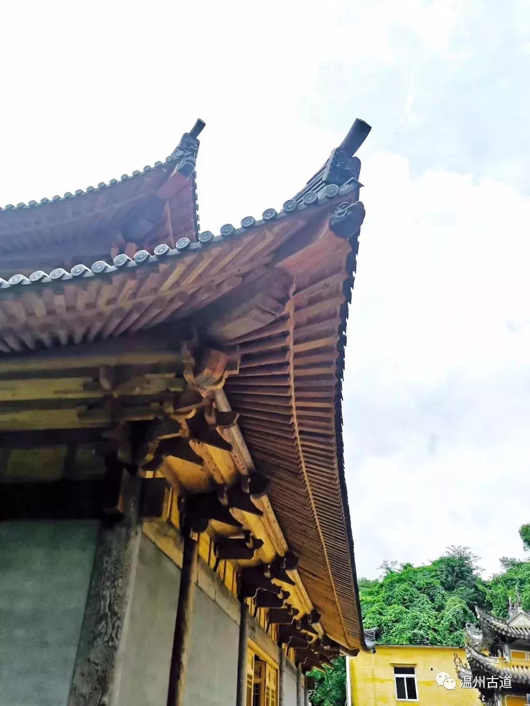 千年古村平阳县鸣山村古城夜景,平阳昆阳鸣山古村落