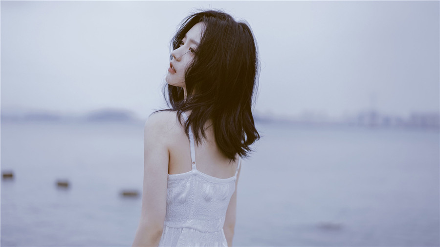 温家千金突然失踪，一别四年，她身边多了一对龙凤胎