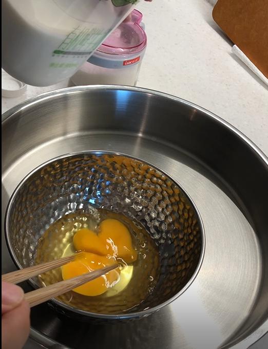 怎样让煎鸡蛋变得特别嫩,什么方法可以让鸡蛋煎出来更黄